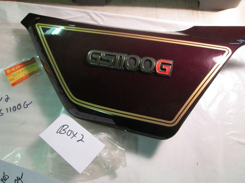 Suzuki gs1100g nos oem r/h side cover with badge 1982 p.n. 47110-49410-14a