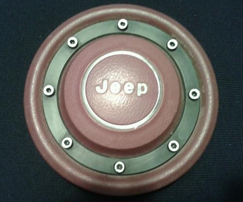 Jeep wagoneer cherokee yj  steering wheel horn button 88 87 86 85 84 comanche