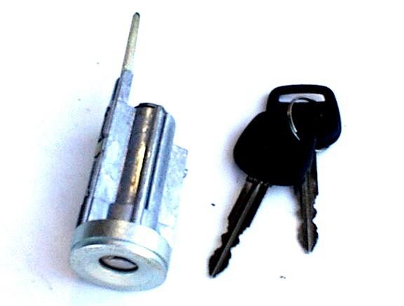 Ignition lock cylinder 88 89 90 91 92 toyota corolla 90-92 geo prizm