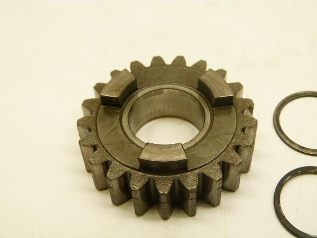 81 yamaha xs650 xs650h transmission part 4th gear pinion pt# 2561714102 