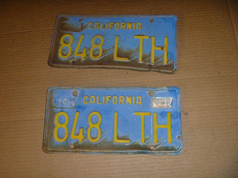 Used 1970s california blue  license plates-can be used! set black plate! antique