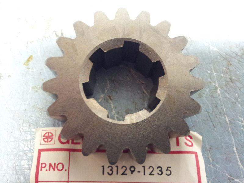 Kz1100 kz1000 zn1100 zx1100 1981-2005 2nd drive gear input 13129-1235 nos