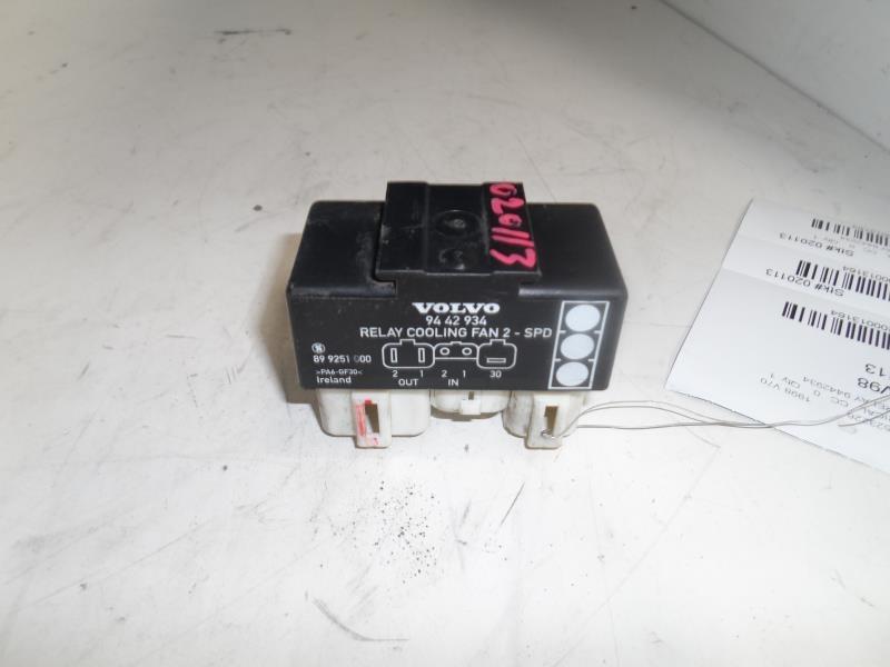 98 volvo v70 electrical relay cooling fan relay 9442934 13164