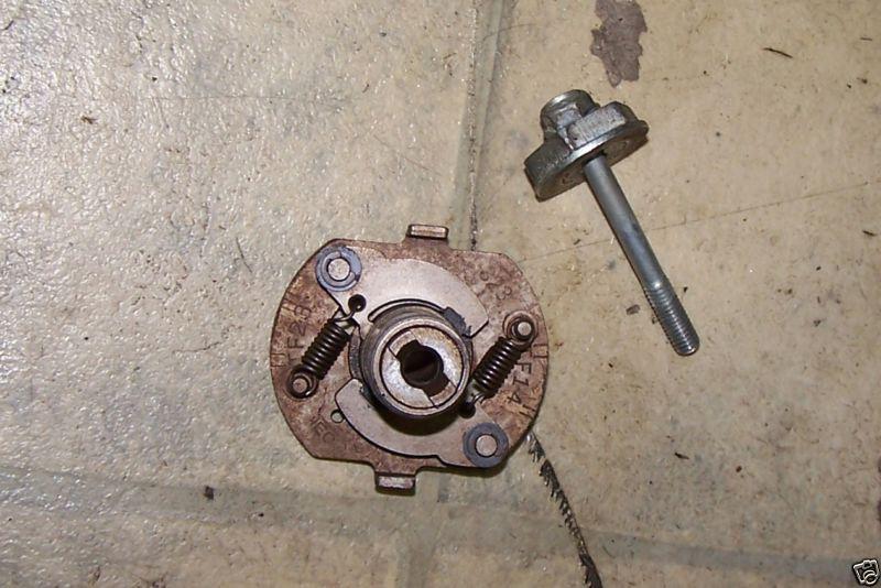 Ignition advance governor mechanism   taken off   cb550 honda cb 550 03-1976 