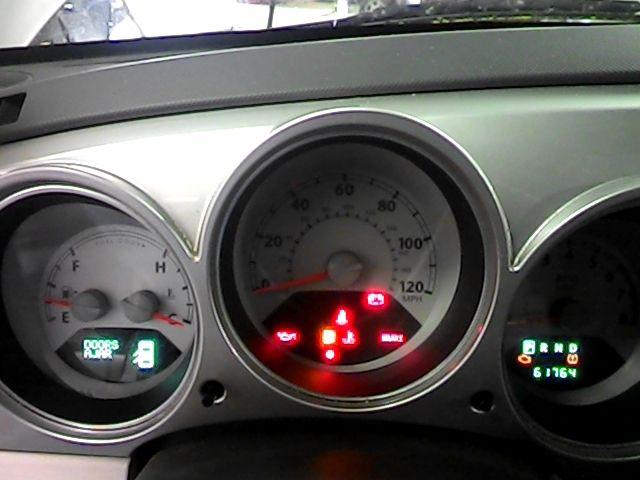 2008 chrysler pt cruiser 61764 miles speedometer instrument cluster gauges