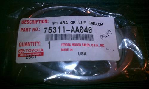 Toyota solara 04-06, venza 09-12 front oem emblem part #75311-aa040