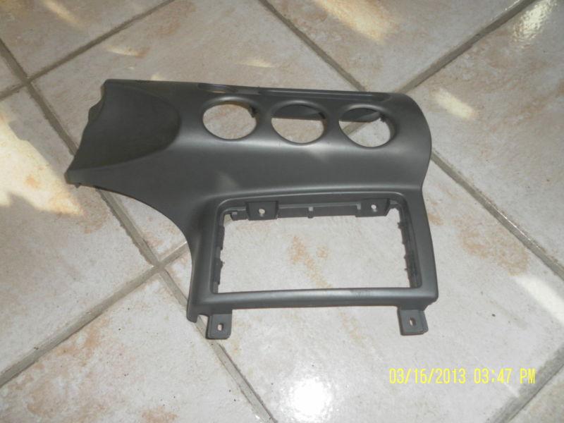 1998-2000  mercury cougar  radio trim bezel 