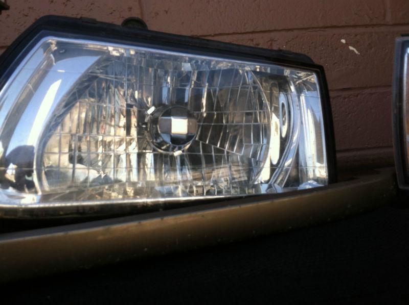 2000,2001,2002,2003 isuzu rodeo drivers headlight (l) 