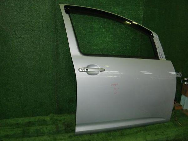 Toyota wish 2003 front right door assembly [0313100]