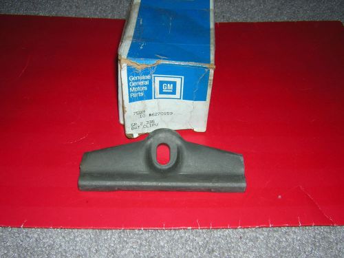 Nos gm   1967 - 1972  chevy truck battery hold down clamp