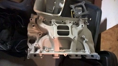 Edelbrock aluminum ford fe intake manifold