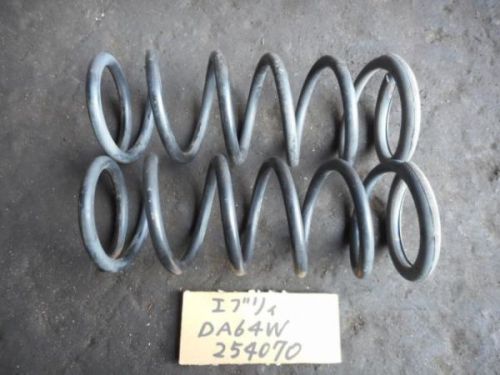 Suzuki every 2007 coil spring [5557550]