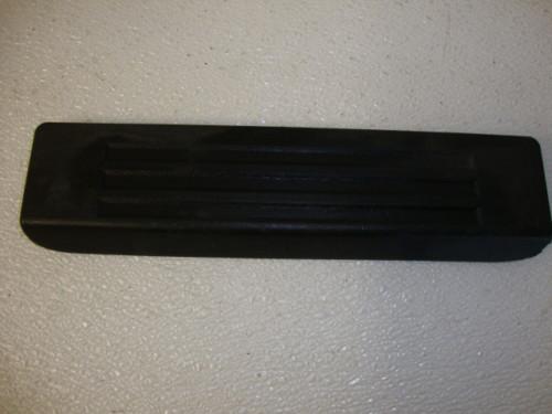 1999 ford explorer rear door floor kick guard trim oem