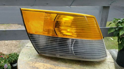 Oem 87-93+ saab 900 passenger front turn signal corner marker lens