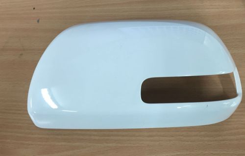 Toyota tarago acr50r glx wagon left hand mirror cover - white