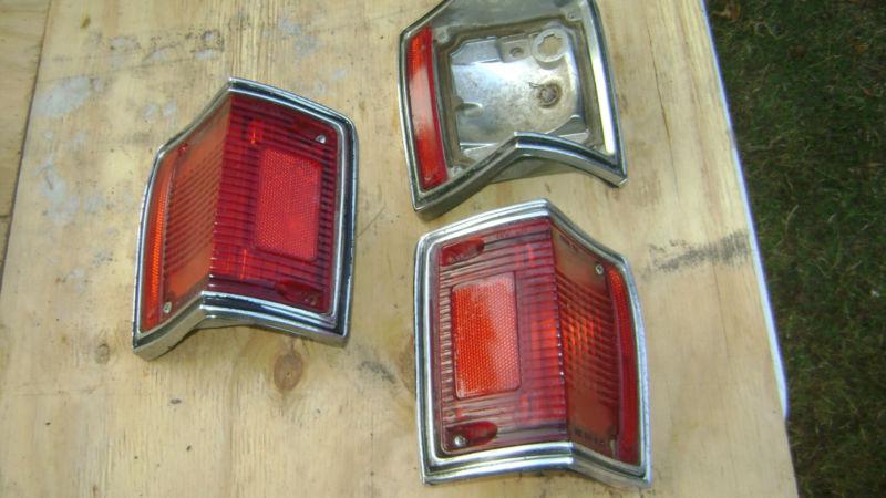 1970-72 chevelle wagon tail light