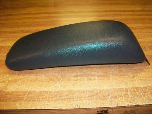 Console armrest chevrolet cavalier 1995 1996 1997 1998 1999