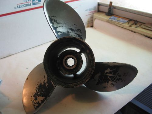 Johnson /  evinrude  140 hp propeller pn.389510  13 x 19  stainless