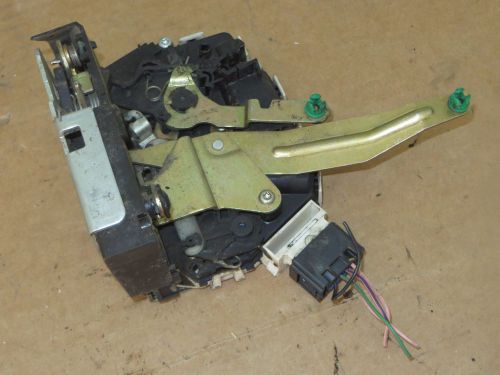Sell 99-04 Land Rover Discovery II 2 REAR CARGO GATE LATCH LOCK ...