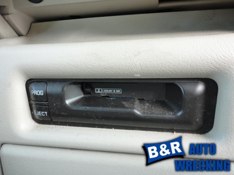 Radio/stereo for 95 96 00 01 02 chevy suburban 1500 ~ cass player remote