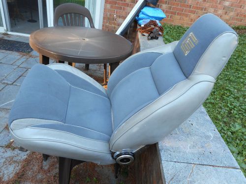 Dodge shelby bucket seats