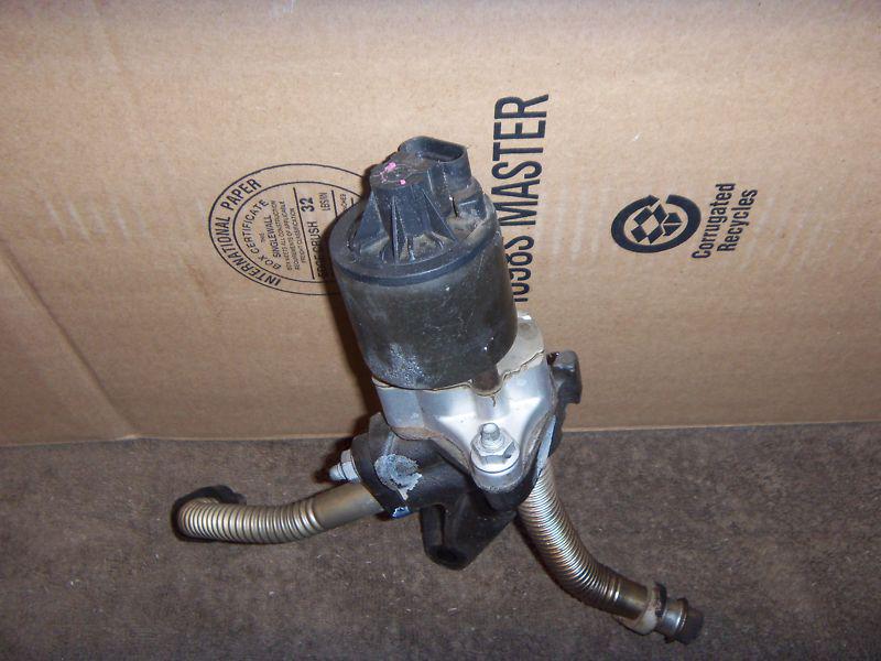 95-05 bonneville 96-04 regal 97-08 grand prix 00-05 impala 3.8l egr valve 