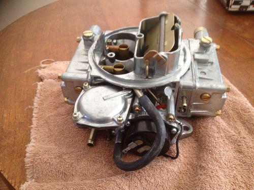 Holley 600 cfm carburetor