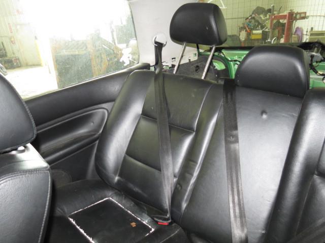 2000 volkswagen golf rear seat belt & retractor only rh passenger black