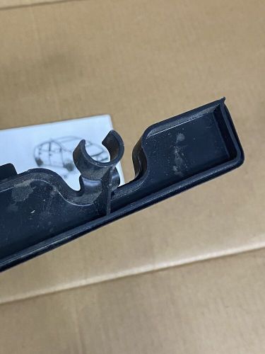 Hv battery packing hold down bracket g92j5-47010 oem 2010-2011 toyota prius