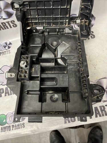 2019-2023 jeep cherokee battery tray w/ ecm bracket 68402456ad oem