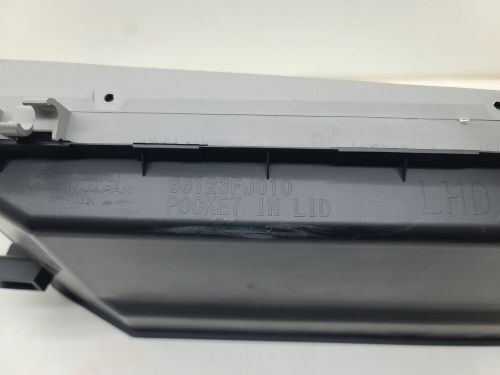 2015 - 2018 subaru forester dash glovebox compartment lid trim oem 66123fj010