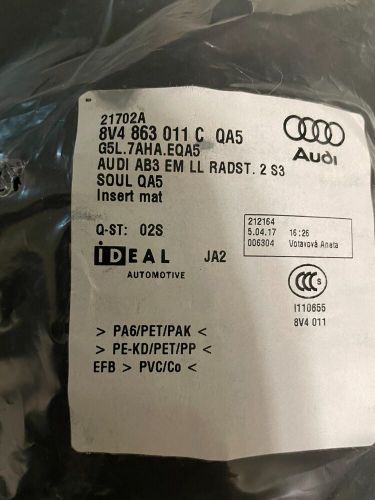 Genuine audi floor mats black 8v4-863-011-c-qa5 brand new sealed