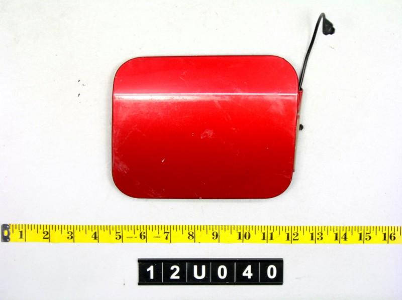 05 magnum fuel filler door lid gas tank cover cap oem red 12u040