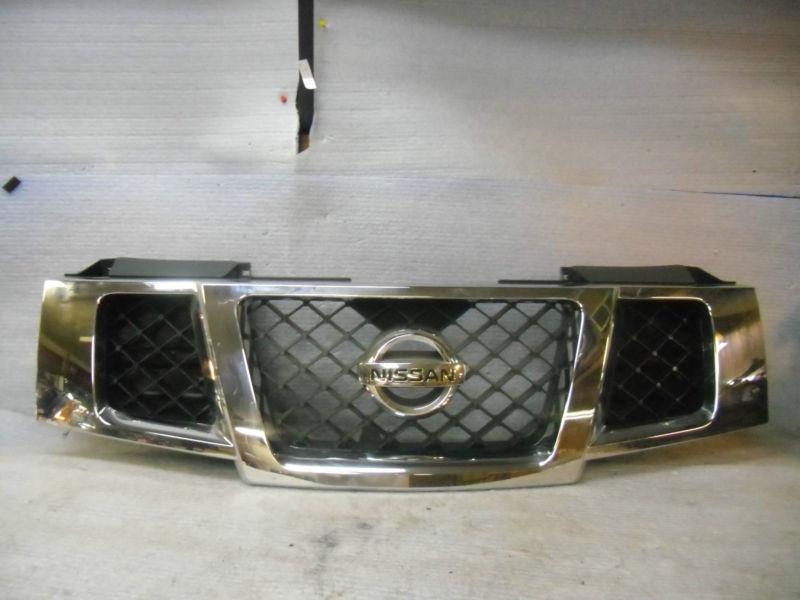 Original nissan armada 08 09 10 chrome grille w/ emblem oem #1