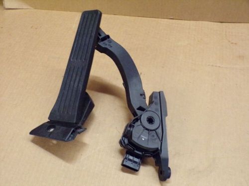 2012 hyundai elantra gas pedal 2011-2013