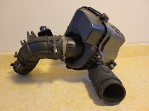 Used 2003-2006 honda element 2.4l  at air intake cleaner box with filter /tube