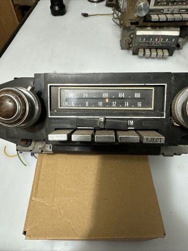 80-87 gm 2700 delco am fm stereo radio cassette chevy cadillac olds read listing