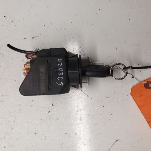 Ignition switch 210 type station wgn fits 96-97 00-03 mercedes e-class 1226050