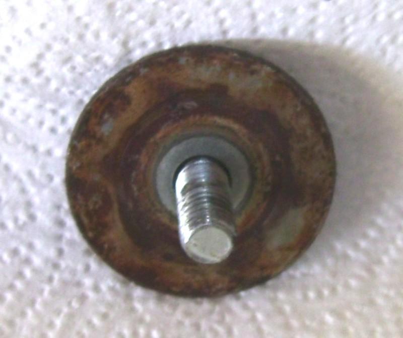 Countershaft sprocket retainer bolt. drive sprocket. w/ washer cb750 honda sohc.