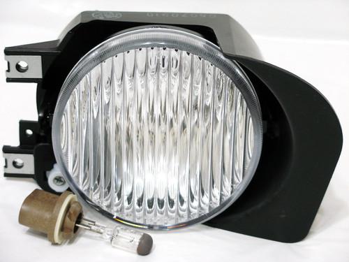 Mitsubishi 2002 03 galant driving fog light lamp r h passenger w/light bulb new