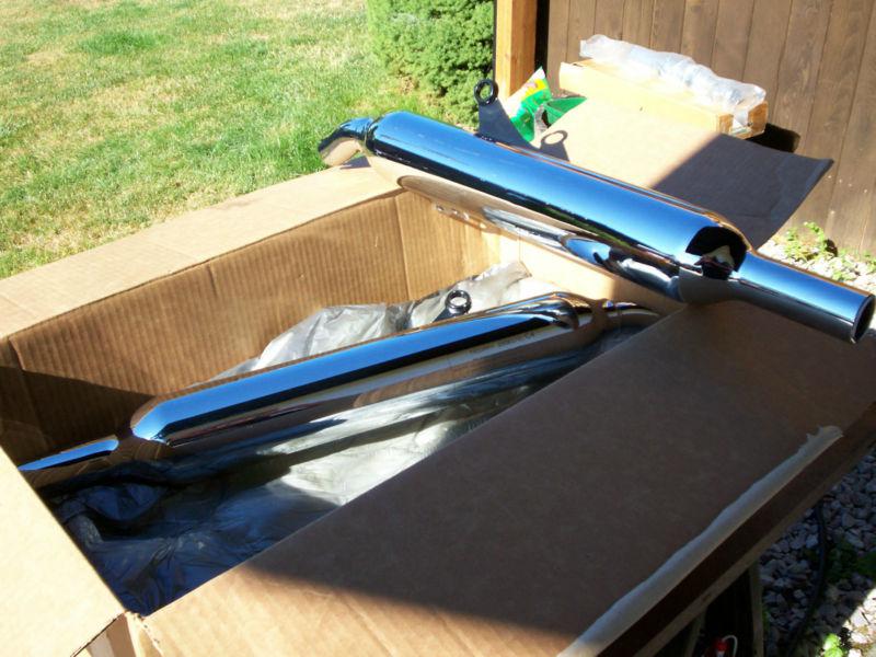 Triumph bonneville  exhaust pipes