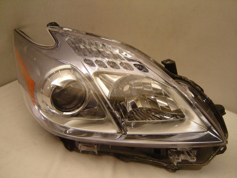 Toyota prius right halogen headlight 10 11 oem with led