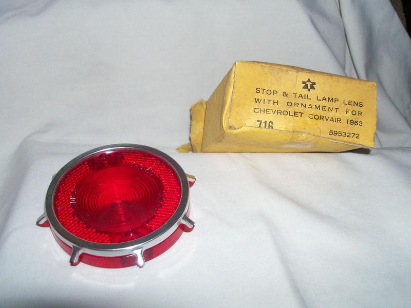 1962 chevy corvair stop & tail lamp lens w/ ornament part#716  other#5953272 