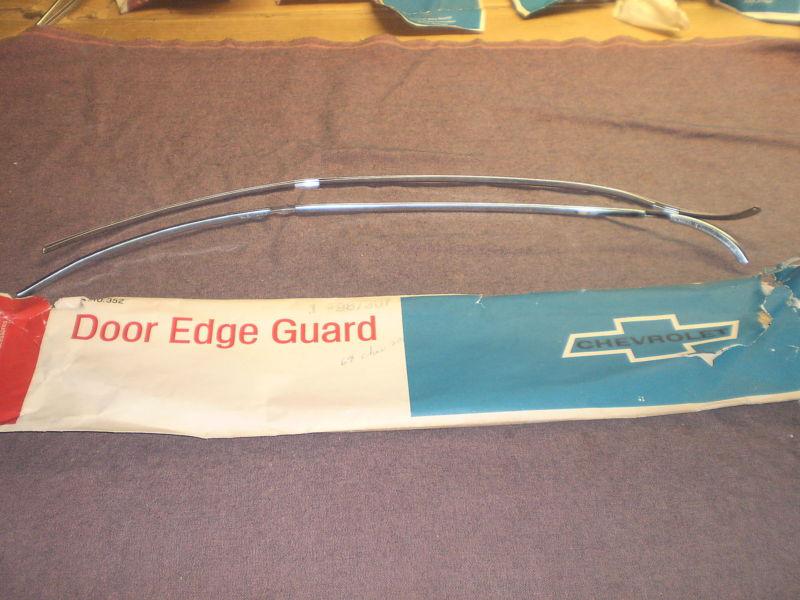 Chevrolet 68 fullsize 2 door door edge guard package orig. gm nos