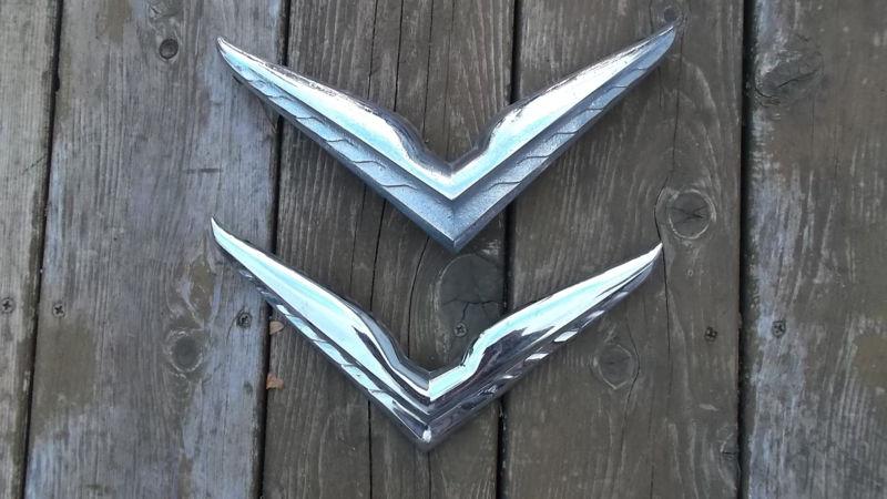 1953-54 chrysler new yorker/imperial hood or trunk emblem 