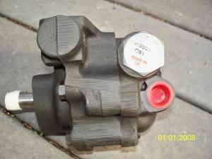 New international navistar power steering pump #1665551c91