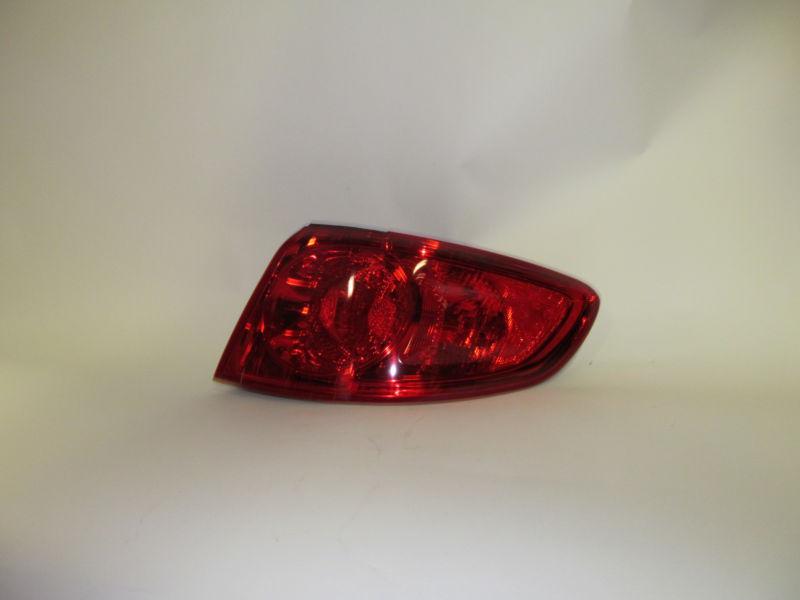 07 08 09 hyundai santa fe oem right tail light nice!