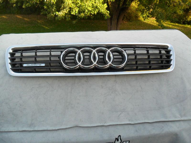 Audi grille a4 96 97 98 99 00 01 quattro oem 8do 853 651 r