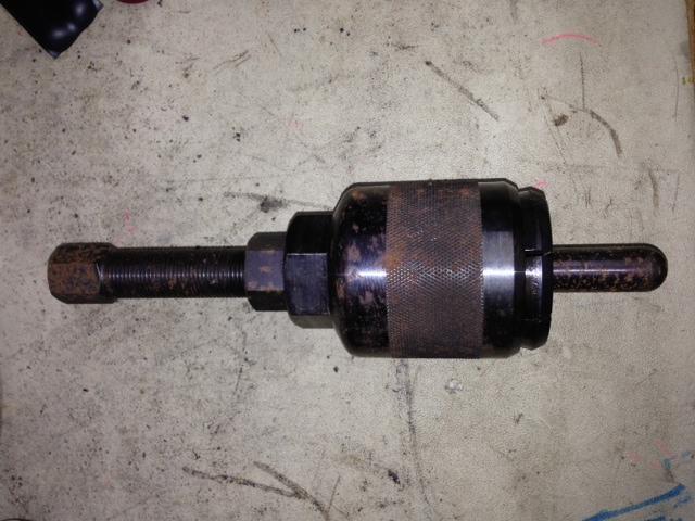M0033 puller/extractor for the removal of spacer ring for some  mercedes engines