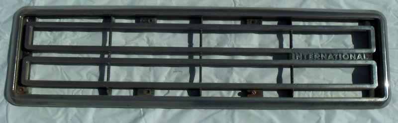 Ih international harvester scout terra traveler grille 1977 1978 1979 77 78 79